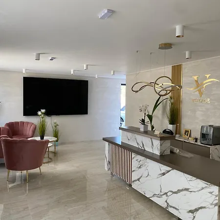 Lilia Voyage, Kavatsi Apartment